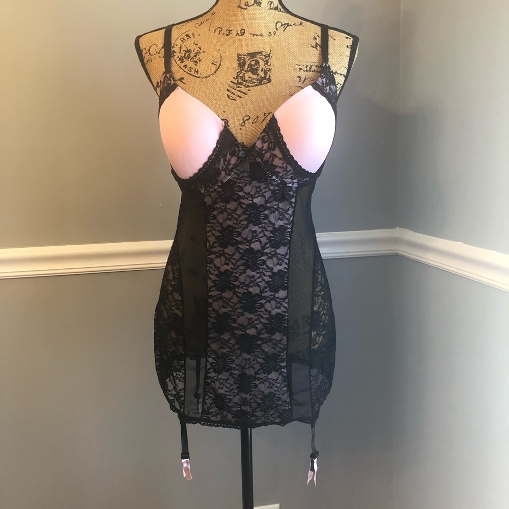 Black Fuchsia Vintage Look Sheer Lace with Garters